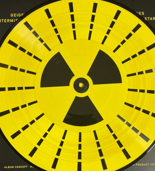 Radio-Activity-3 Kraftwerk-3